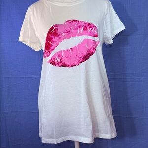 Bobbie Brooks White T-Shirt with Pink Lips Graphic
